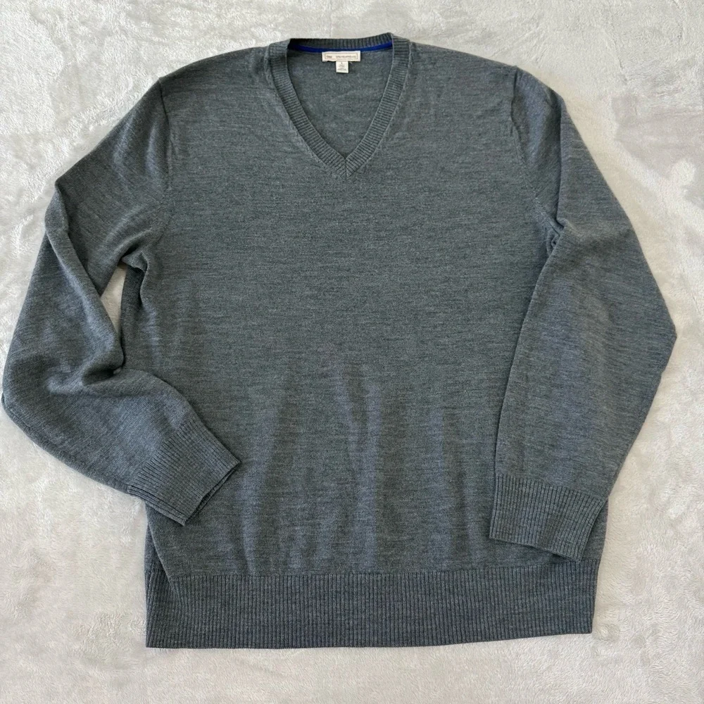 Gap Sweater Mens L Grey V Neck‎ Marino Wool Fine Knit